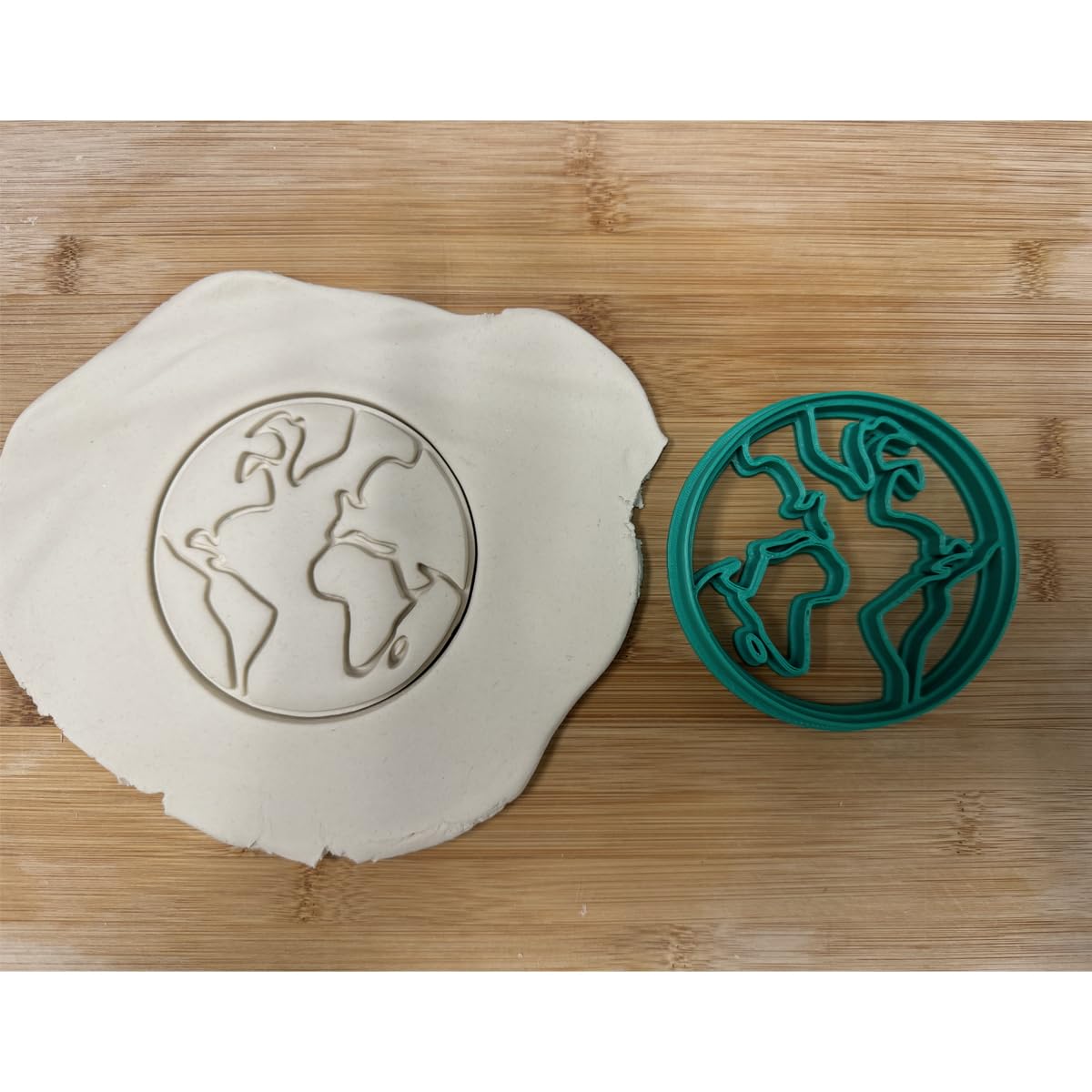 Earth Map Cookie Cutter – Geography and Travel Themed Baking Tool (3.5 x 3.5 inches)