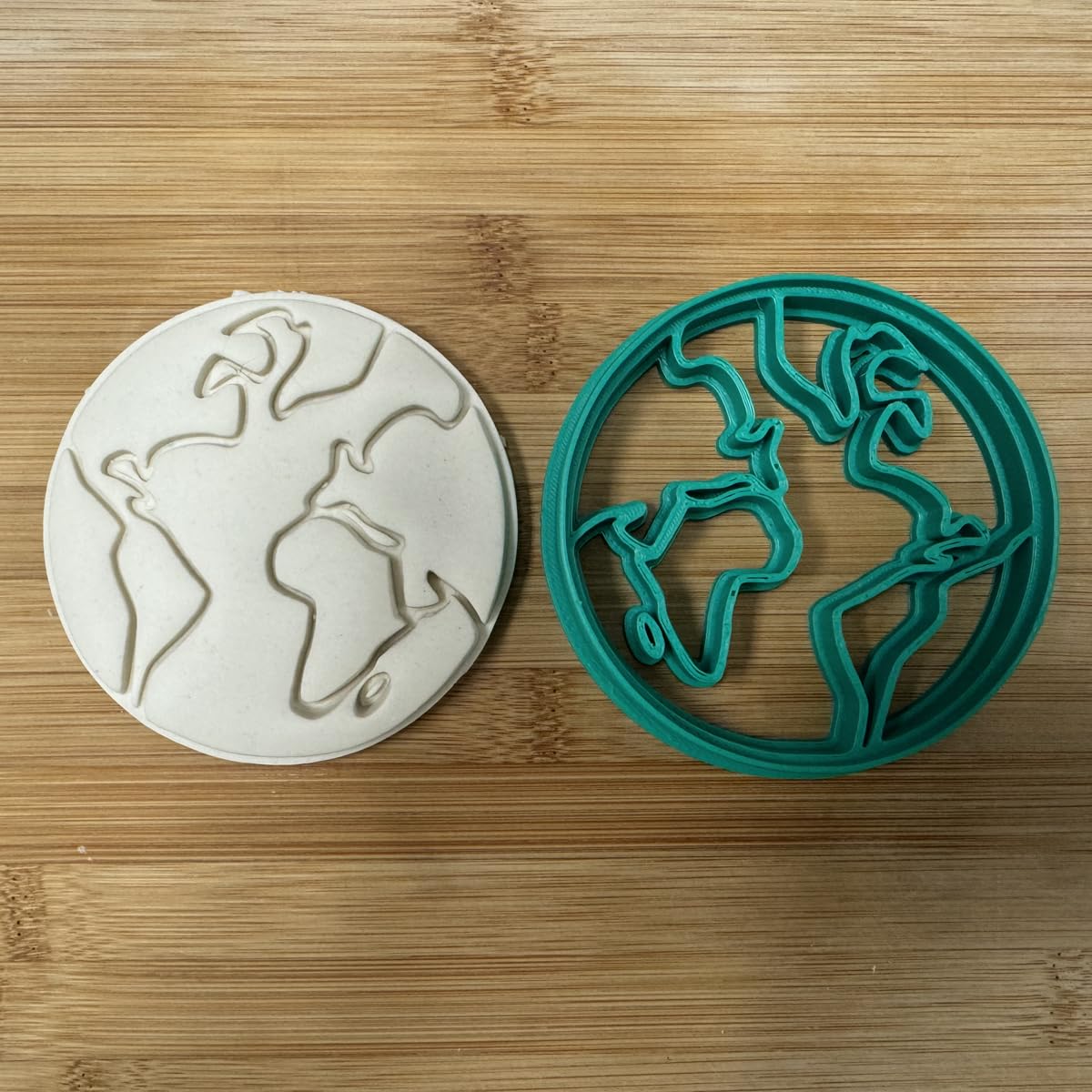 Earth Map Cookie Cutter – Geography and Travel Themed Baking Tool (3.5 x 3.5 inches)