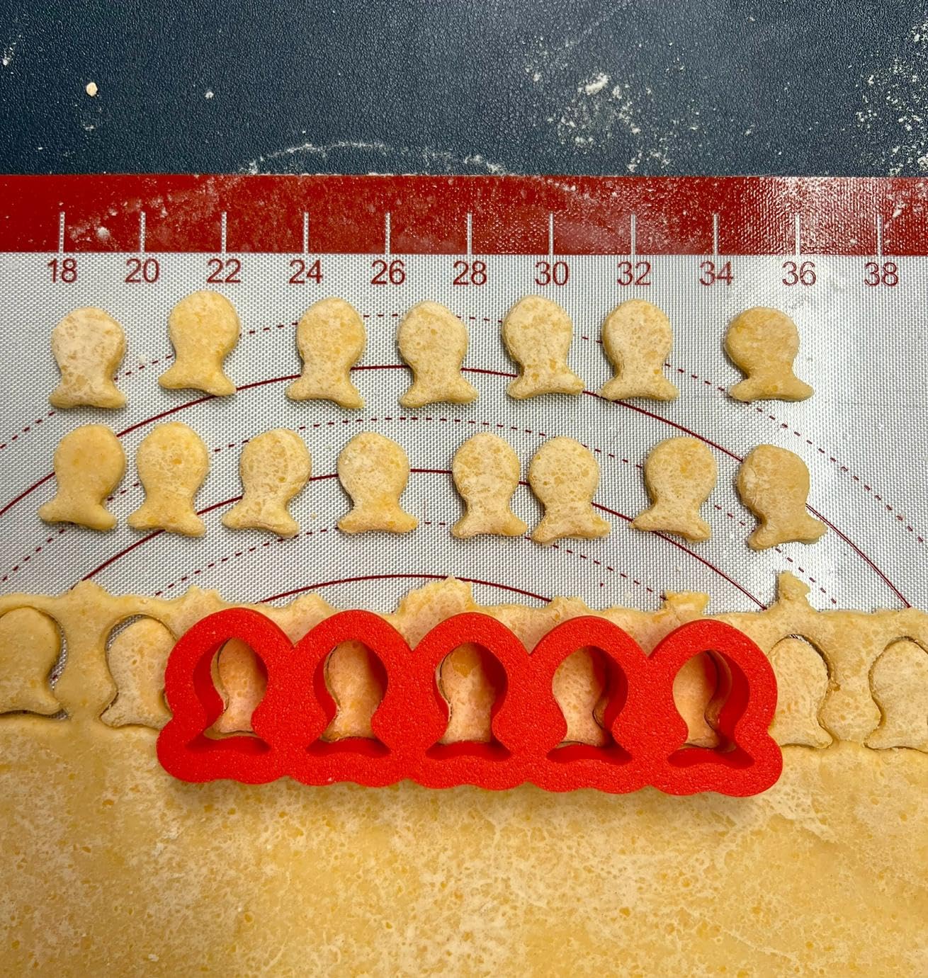 Mini Tiny Goldfish Cracker Cutter and Goldfish Cookie Cutter - 5 x 1 inch goldfish mold (1 or 2 packs)