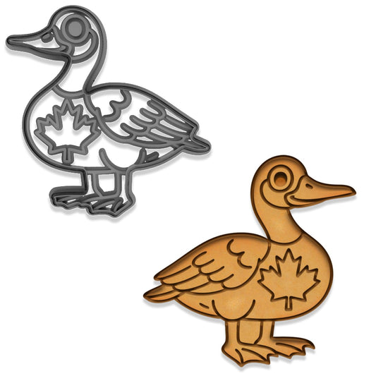 Canadian Goose Cookie Cutter & Stamp - 4x3.86 Inches, Maple Leaf Bird Design for Nature-Themed Baking (Random Color)